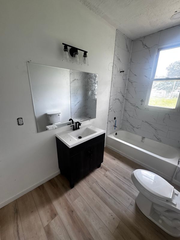 Foto del edificio - 1108 E Blackford Ave