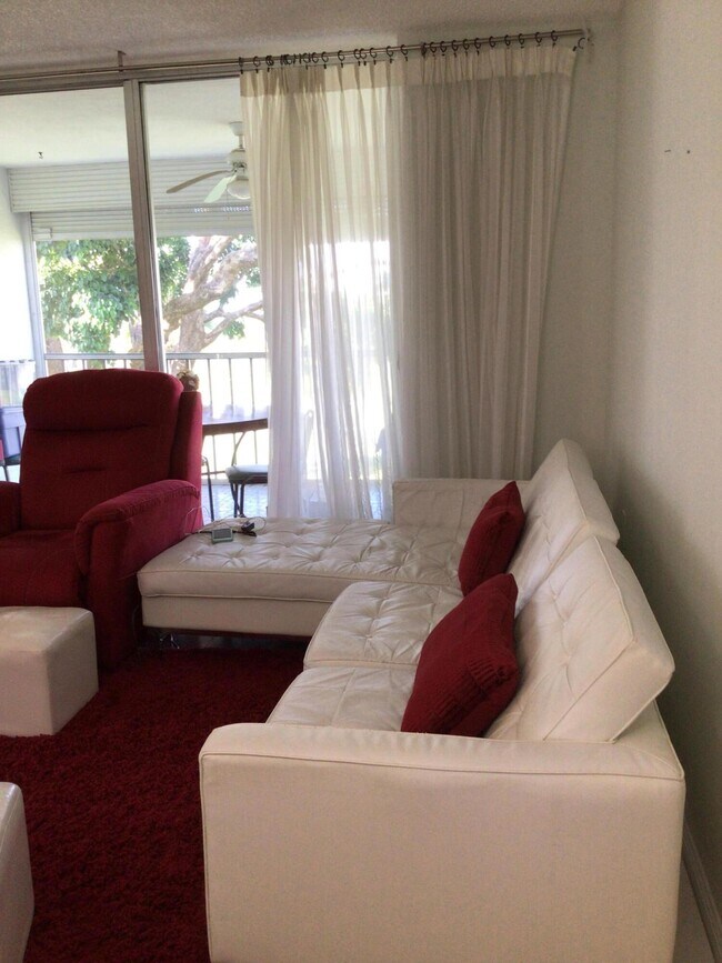Foto del edificio - 7664 NW 18th St