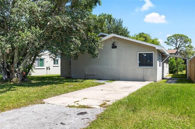 Foto del edificio - 7414 S Sherrill St