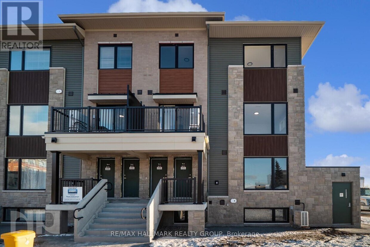 Photo principale - 301 Glenroy Gilbert Dr