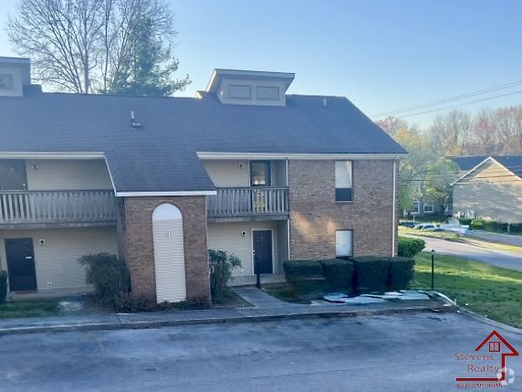 Building Photo - 419 Oriole Dr