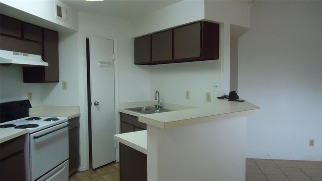 Building Photo - 7200 T C Jester Blvd