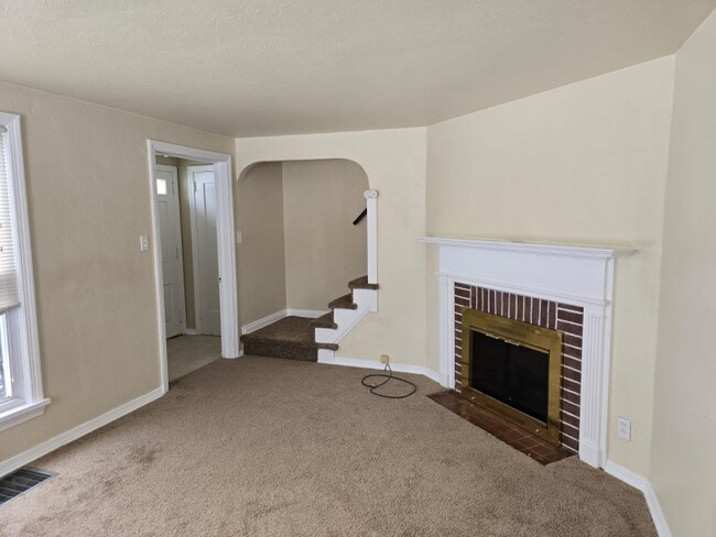 Foto del edificio - 824 E 236th St