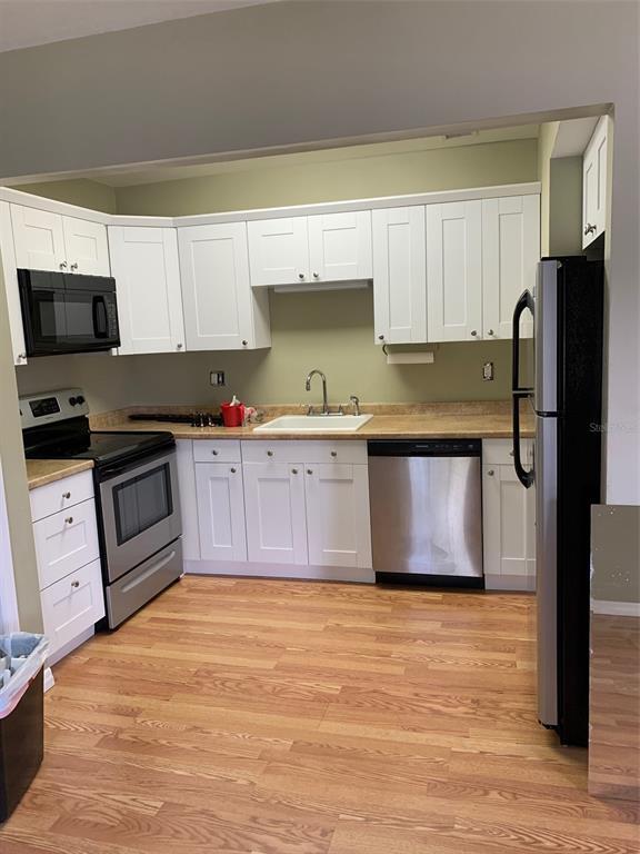 Building Photo - 208 Pompano Dr SE
