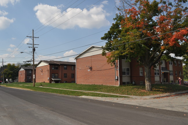 Building Photo - 819-909 W Jackson St