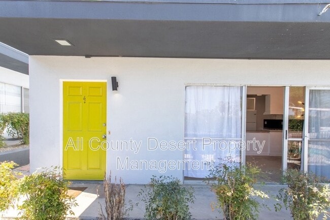 Building Photo - 46075 Ocotillo Dr
