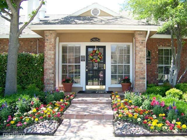 Foto del edificio - 5925 Frontier Blvd