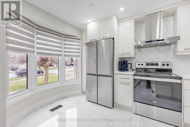 Building Photo - 612 Flavelle Ct