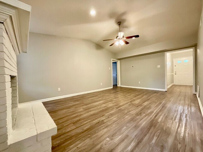 Foto del edificio - 14 Point West Cove