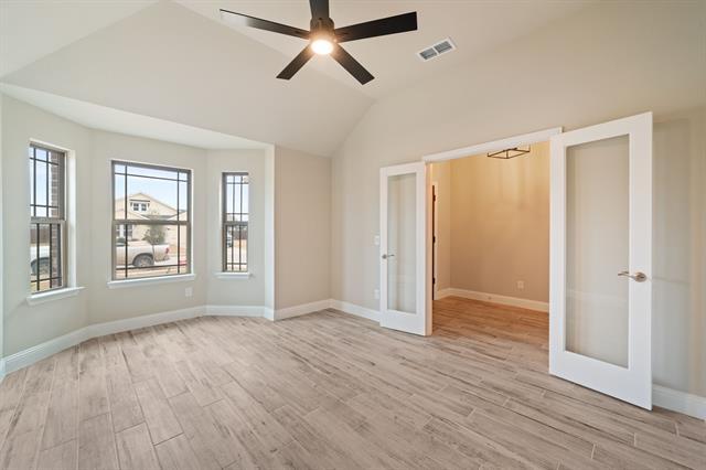 Foto del edificio - 612 Kyle Dr