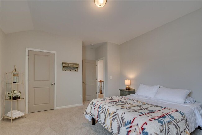 Foto del edificio - 211 Palisade Rdg