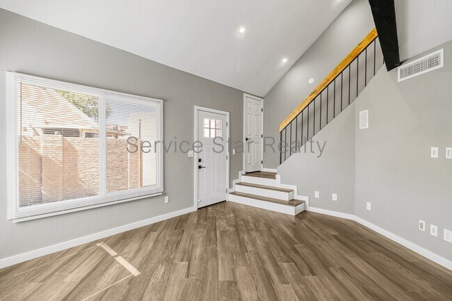 Building Photo - 7318 N 43rd Ln