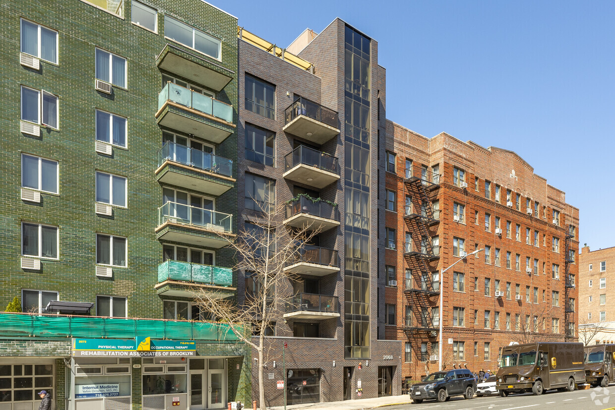 Primary Photo - 2068 Ocean Ave