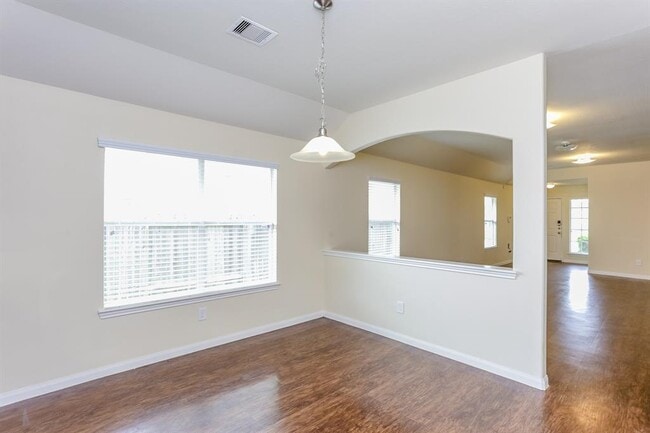 Building Photo - 21431 Wilona Way