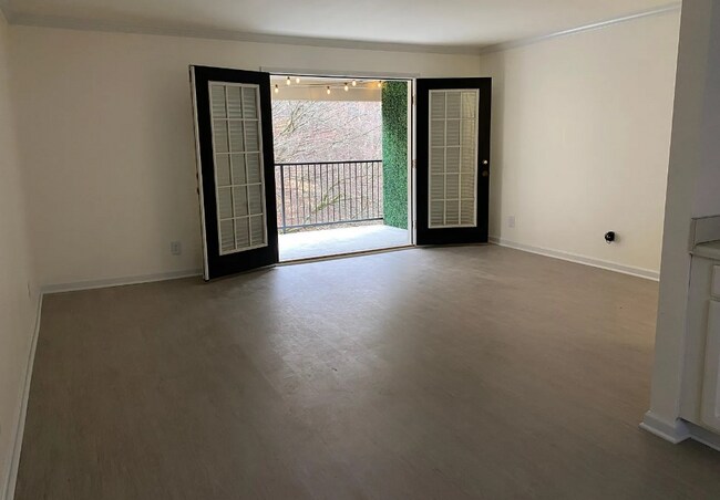 Foto del edificio - 3615 Essex Ave