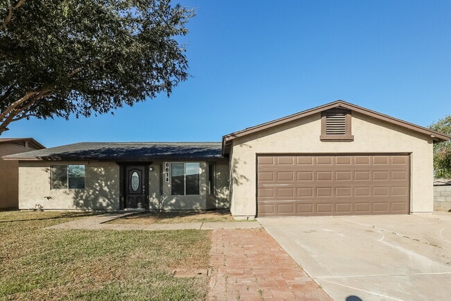 Building Photo - 6614 W Pima St