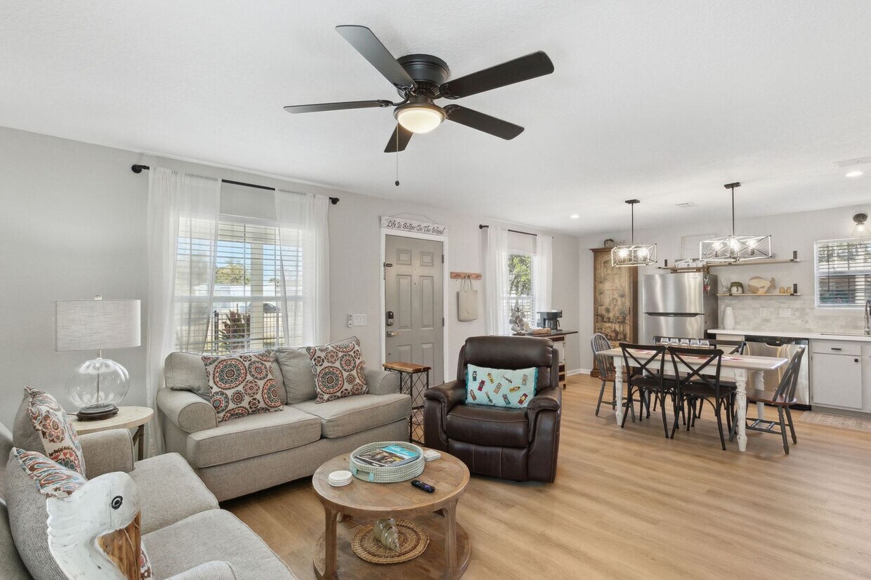 Foto principal - 802 S 9th St