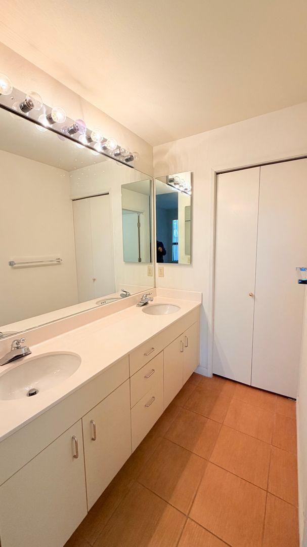 Foto del edificio - 15 Invincible Ct