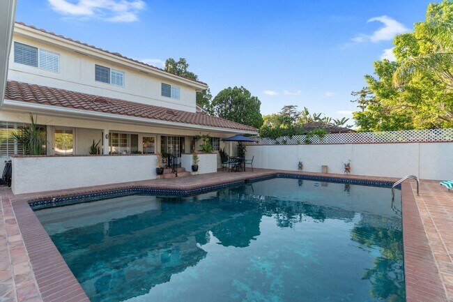 Foto del edificio - 4930 Biloxi Ave