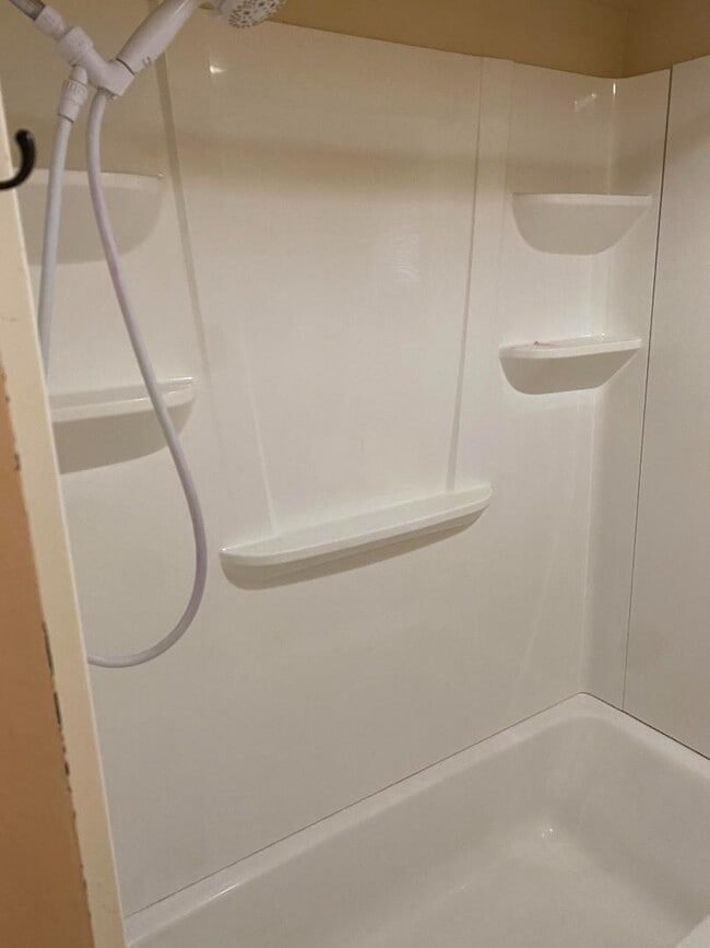 Building Photo - 754 California Ave