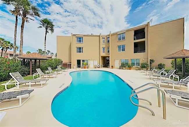 Building Photo - 11 E Coronado Dr