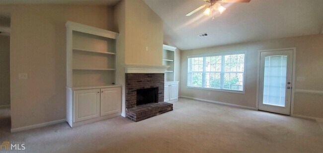 Building Photo - 151 River Mist Cir