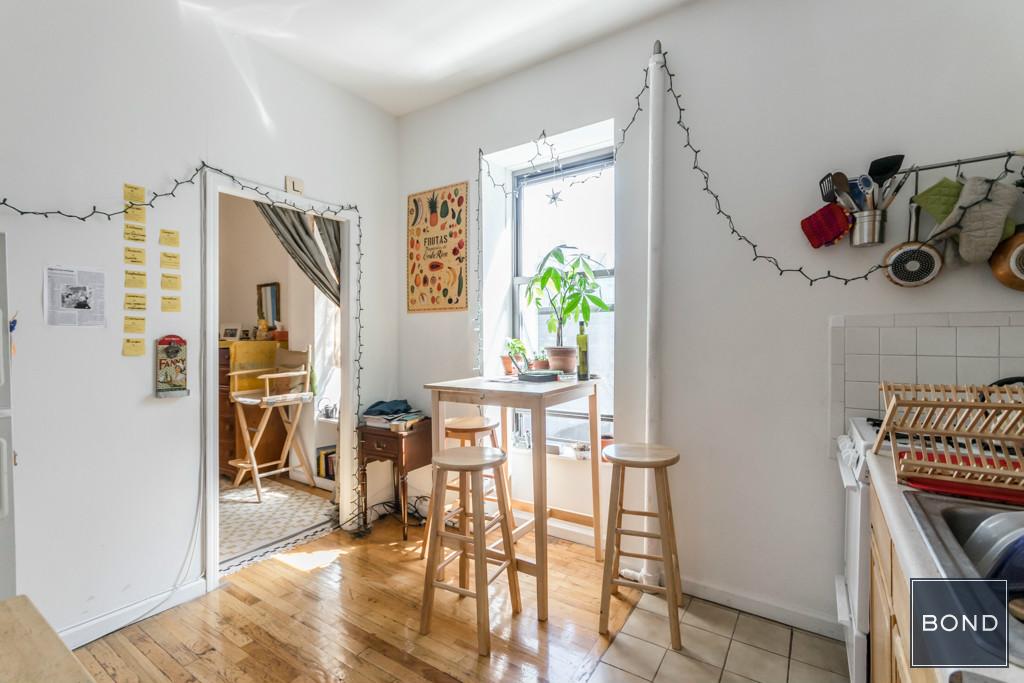 Foto principal - 1443 York Ave