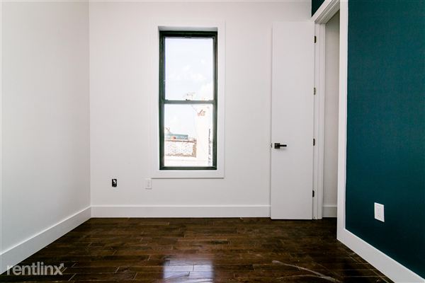 Building Photo - 18 Palmetto St