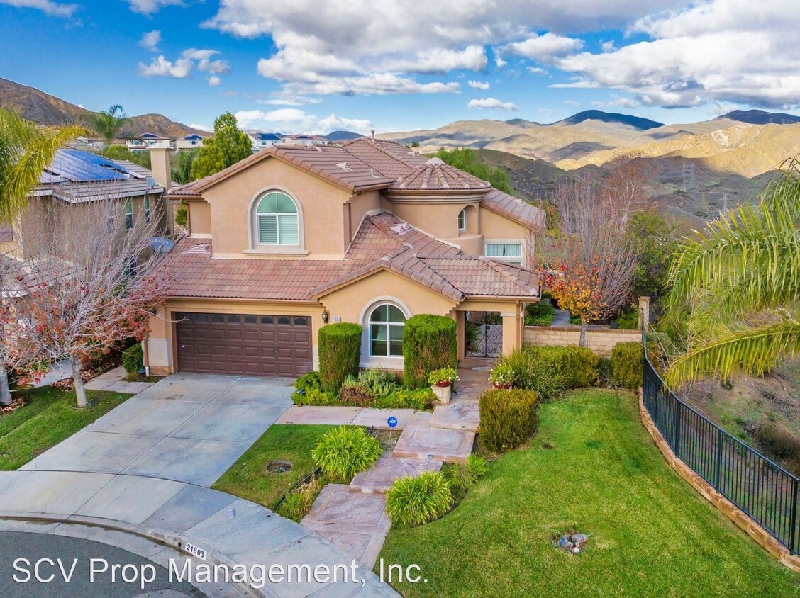 Foto principal - 4 br, 2.5 bath House - 21603 Glen Canyon P...