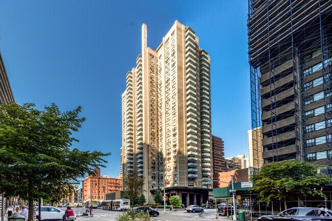 Building Photo - The Newbury