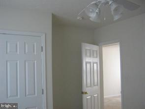 Building Photo - 1159 Shore Dr