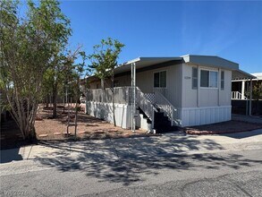 Building Photo - 5239 Ocala Ln