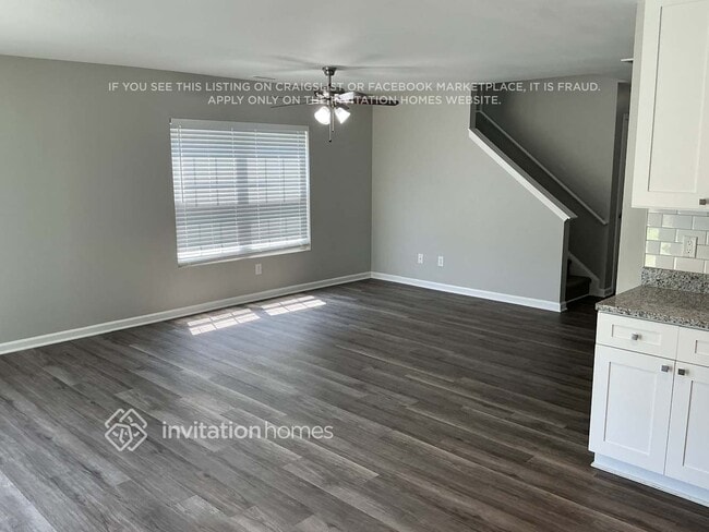 Building Photo - 325 Palmdale Ct