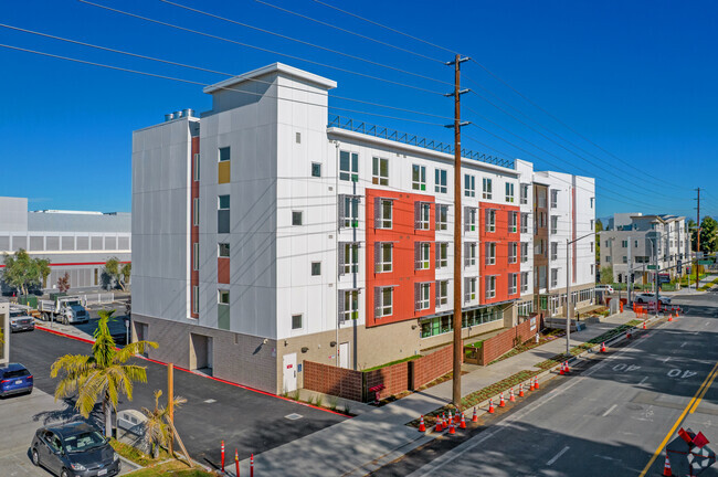 Building Photo - Calabazas Community Apartments