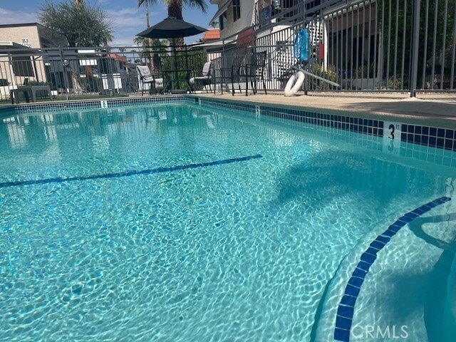 Foto del edificio - 45225 Sunset Ln