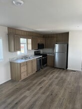 Building Photo - 107 Northside Dr