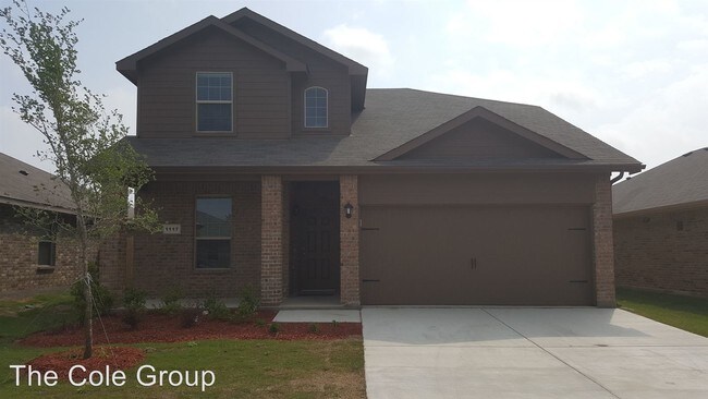 5 Br 3 5 Bath House 1117 Emerald Leaf Dr House For Rent In Mansfield Tx Apartments Com