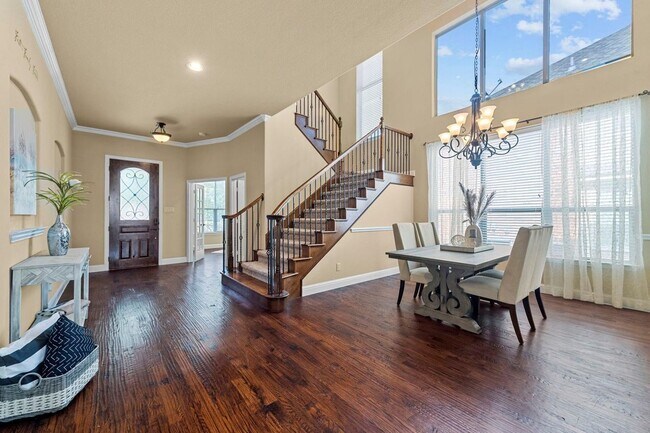 Foto del edificio - 5613 Fox Chase Ln