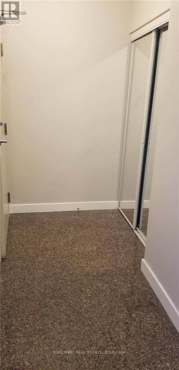 Photo du bâtiment - 3 Navy Wharf Ct