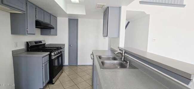 Building Photo - 7123 Oval Rock Dr