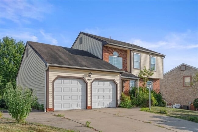 Photo - 602 Cassandra Dr House