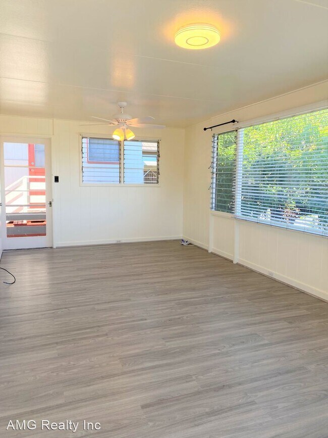 Building Photo - 3 br, 1 bath House - 766 Luakaha Street