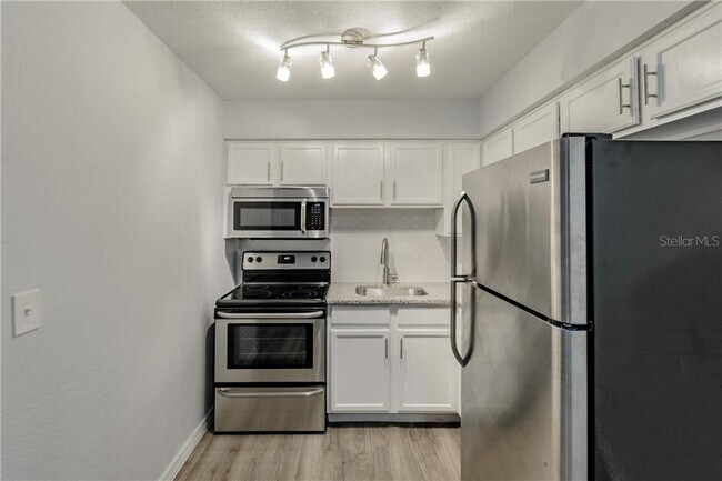 Foto del edificio - 3710 W Cass St