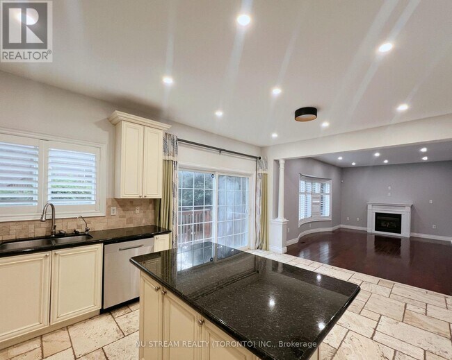 Building Photo - 49 Portelli Crescent