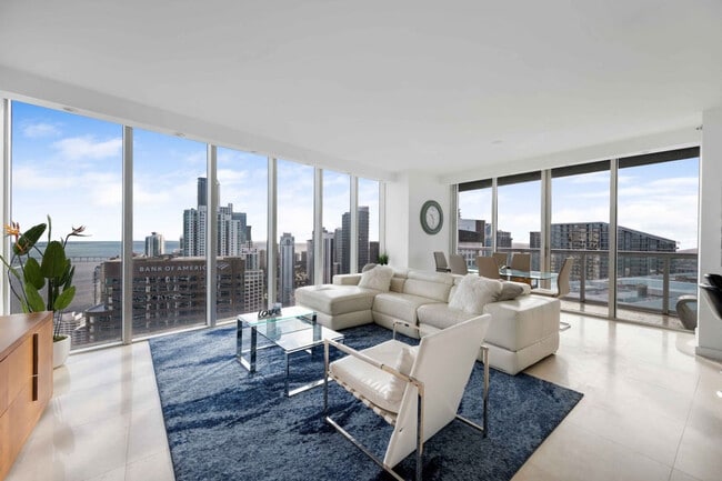 Building Photo - 485 Brickell Ave