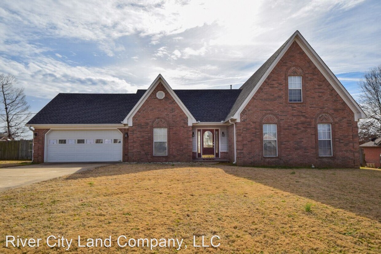 Primary Photo - 3 br, 2 bath House - 105 Doe Trail