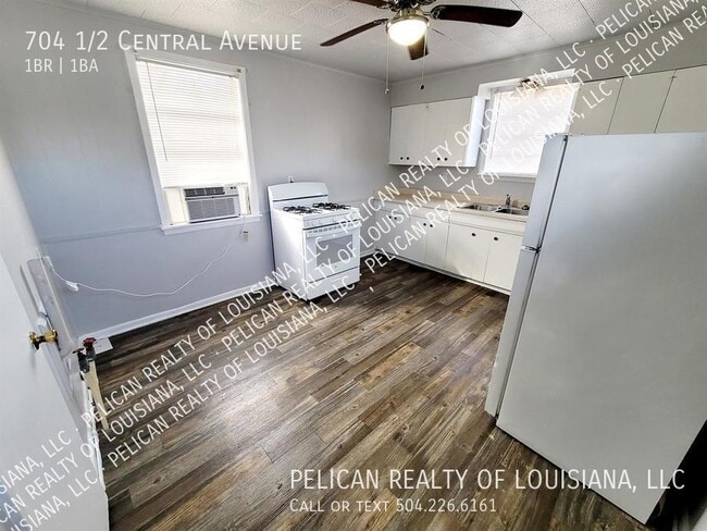 Photo - 704 1/2 Central Avenue- Apartment