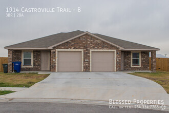 Building Photo - 1914 Castroville Trl