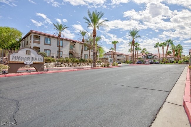 Foto del edificio - 2305 W Horizon Ridge Pkwy