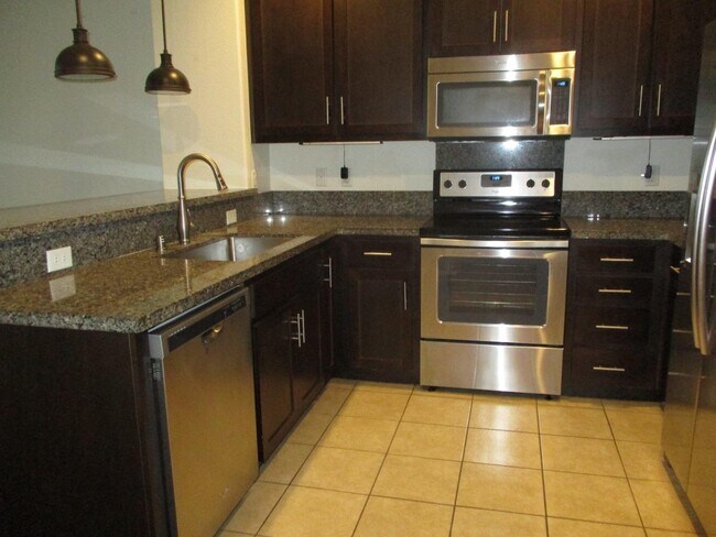 Foto del edificio - 17548 Mason Ln